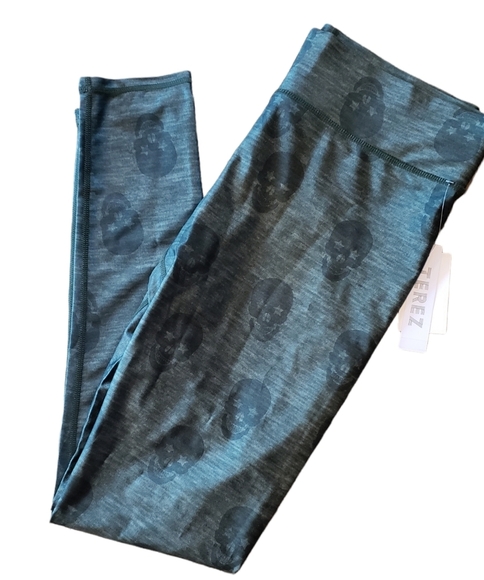 Terez Skull Star Power Legging NEW - Picture 3 of 7